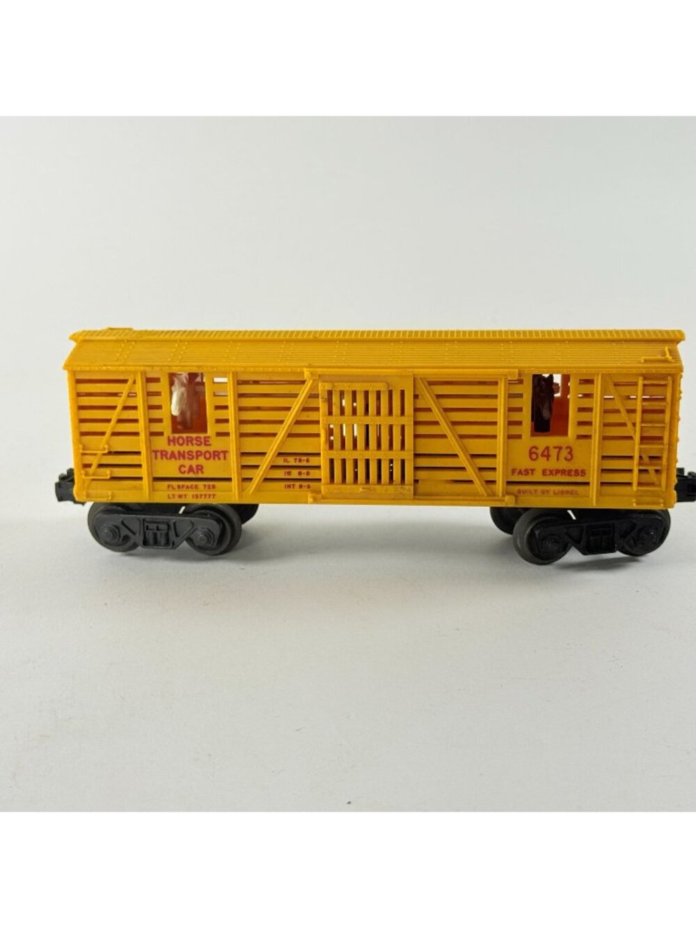 Lionel Fast Express 6473 Horse Transport Car Yellow O Gauge 3-Rail AC Analog